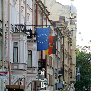 Генеральное консульство Германии в Санкт-Петербурге находится в центральном районе города недалеко от станции метро 